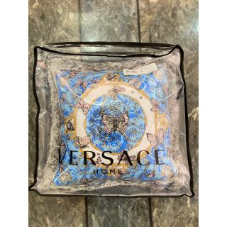 ヴェルサーチ(VERSACE)のVersace クッション 袋付き 大(クッション)