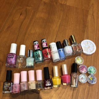 ネイルホリック(NAIL HOLIC)のネイル　マニュキア　まとめ売り(ネイル用品)