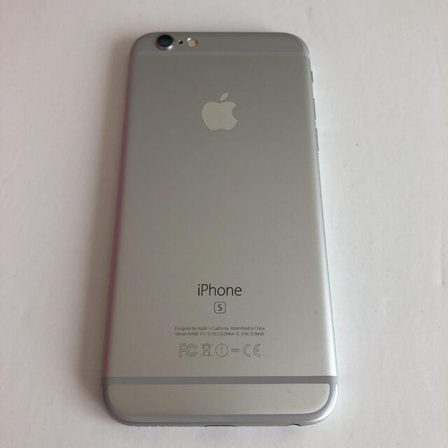 Apple(アップル)のiPhone 6s Silver 32 GB Softbank スマホ/家電/カメラのスマートフォン/携帯電話(スマートフォン本体)の商品写真