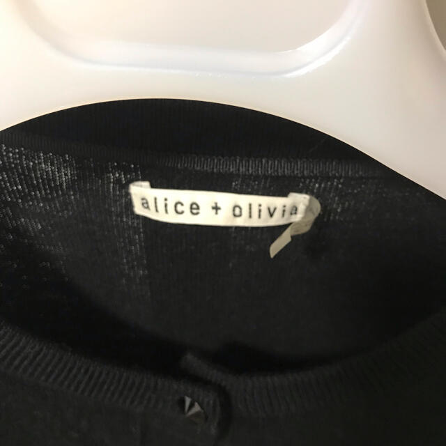 Alice+Olivia(アリスアンドオリビア)のAlice +Olivia アリスオリビア カーディガン ブラック  レディースのトップス(カーディガン)の商品写真