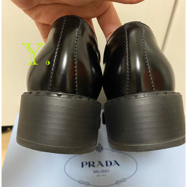 PRADA(プラダ)のPRADA プラダ　ローファー 23.5 36.5 レディースの靴/シューズ(ローファー/革靴)の商品写真