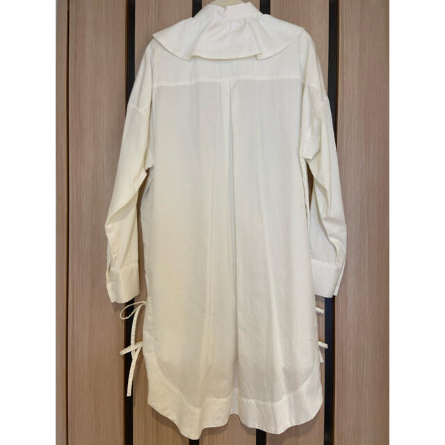 本物保証格安 COEL ワイドカラー　裾　リボンシャツ　コットン　白の通販 by B's　shop｜ラクマ 最新品特価