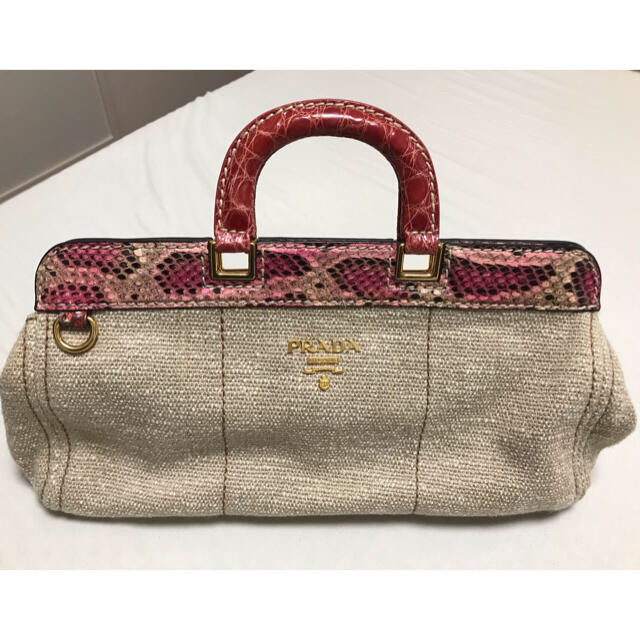 PRADA(プラダ)のプラダ パイソン 型押 ハンドバッグ 直営 正規購入 2WAY 美品 レディースのバッグ(ハンドバッグ)の商品写真