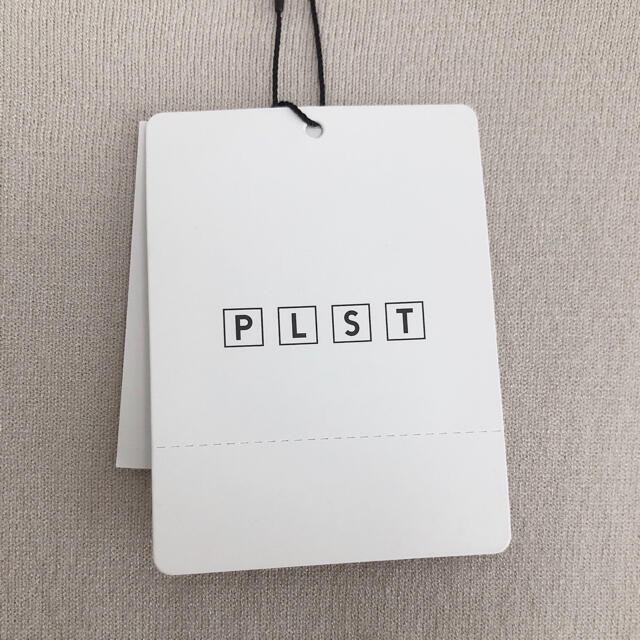 PLST(プラステ)の【新品未使用】PLST＊プラステ＊ニット＊ベージュ＊Mサイズ レディースのトップス(ニット/セーター)の商品写真