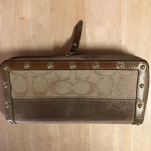 COACH(コーチ)のファスナー閉まらず　ジャンク品　コーチ長財布　ゴールド レディースのファッション小物(財布)の商品写真