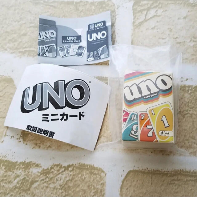 Takara Tomy(タカラトミー)のUNO ミニカード コレクション ガチャガチャ  70’sレトロver.  新品 エンタメ/ホビーのテーブルゲーム/ホビー(トランプ/UNO)の商品写真