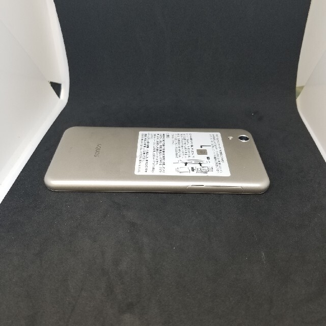 SHARP(シャープ)の302 do SIMロック解除済 SH-02J AQUOS EVER スマホ/家電/カメラのスマートフォン/携帯電話(スマートフォン本体)の商品写真