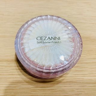 セザンヌケショウヒン(CEZANNE（セザンヌ化粧品）)のセザンヌ　うるふわ仕上げパウダー(フェイスパウダー)