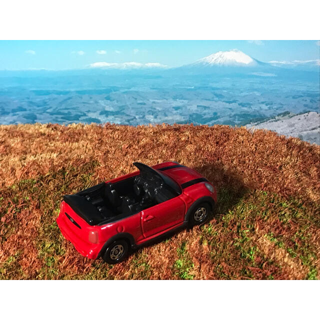 Takara Tomy(タカラトミー)のTOMICA トミカ MINI Cooper JCW ミニクーパー オープン エンタメ/ホビーのおもちゃ/ぬいぐるみ(ミニカー)の商品写真