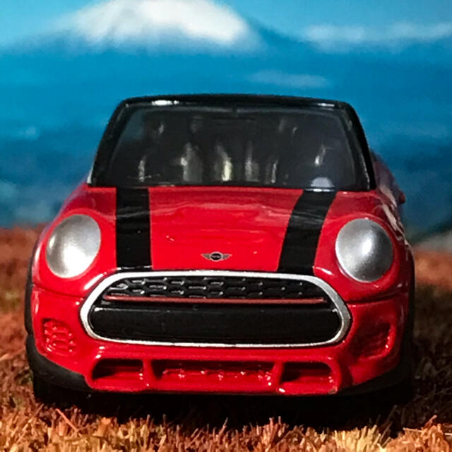 Takara Tomy(タカラトミー)のTOMICA トミカ MINI Cooper JCW ミニクーパー オープン エンタメ/ホビーのおもちゃ/ぬいぐるみ(ミニカー)の商品写真