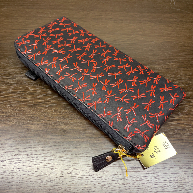 印伝　Ｌ字ファスナー　長財布　赤とんぼ レディースのファッション小物(財布)の商品写真