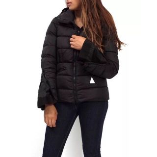 MONCLER - 新品国内本物 モンクレール ショートダウンジャケット 2