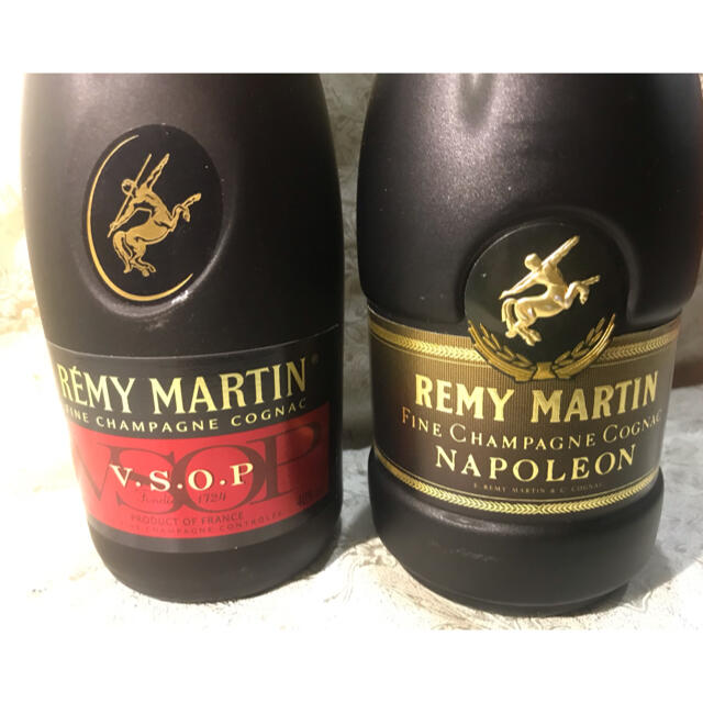 Martin(マーティン)の古酒★ レミーマルタン VSOP & ナポレオン 2本組 ★未開栓新品 食品/飲料/酒の酒(ブランデー)の商品写真
