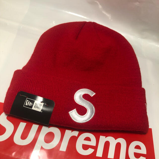 ニット帽/ビーニーsupreme ビーニー Supreme ニット帽Sロゴ