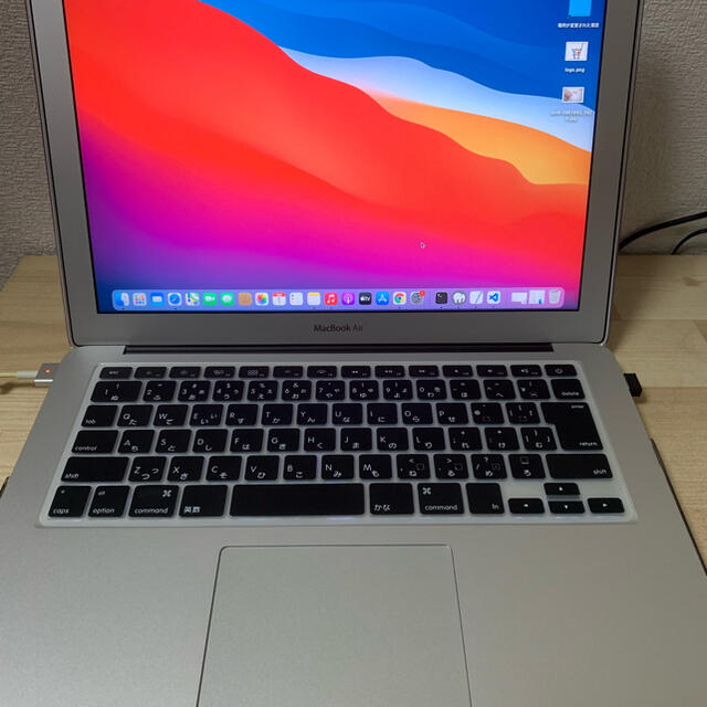 APPLE MacBook Air MJVE2J/A Core i5 4,096 スマホ/家電/カメラのPC/タブレット(ノートPC)の商品写真