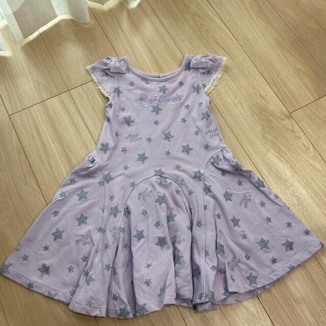 mezzo piano(メゾピアノ)の美品！メゾピアノ　キラキラスターワンピ キッズ/ベビー/マタニティのキッズ服女の子用(90cm~)(ワンピース)の商品写真