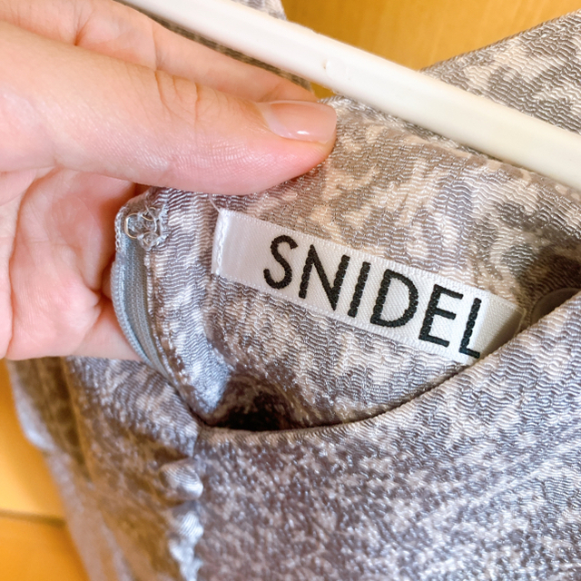 SNIDEL(スナイデル)のSNIDEL バリエーションフラワーワンピース レディースのワンピース(ロングワンピース/マキシワンピース)の商品写真