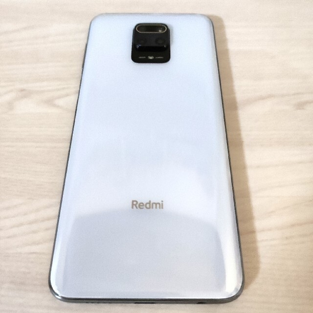 ANDROID(アンドロイド)のXiaomi Redmi note 9s ホワイト 6GB,128GB  スマホ/家電/カメラのスマートフォン/携帯電話(スマートフォン本体)の商品写真
