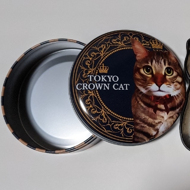 KALDI(カルディ)のTOKYO CROWN CAT  KALDI 空き缶 インテリア/住まい/日用品のインテリア小物(小物入れ)の商品写真