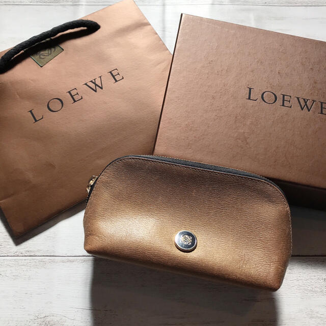 LOEWE - LOEWE ロエベ アナグラム レディース ポーチ 化粧ポーチ の通販 by ととろ@値下げ交渉OK ｜ロエベならラクマ