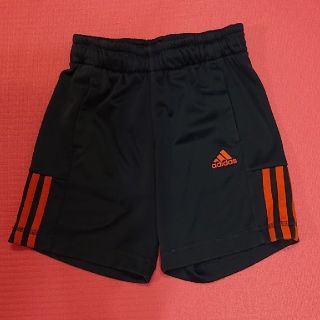 アディダス(adidas)の【USED】adidas ハーフパンツ キッズ  サイズ120 (パンツ/スパッツ)