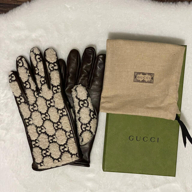 Gucci(グッチ)のGUCCI カーリーエコファー 手袋 メンズのファッション小物(手袋)の商品写真