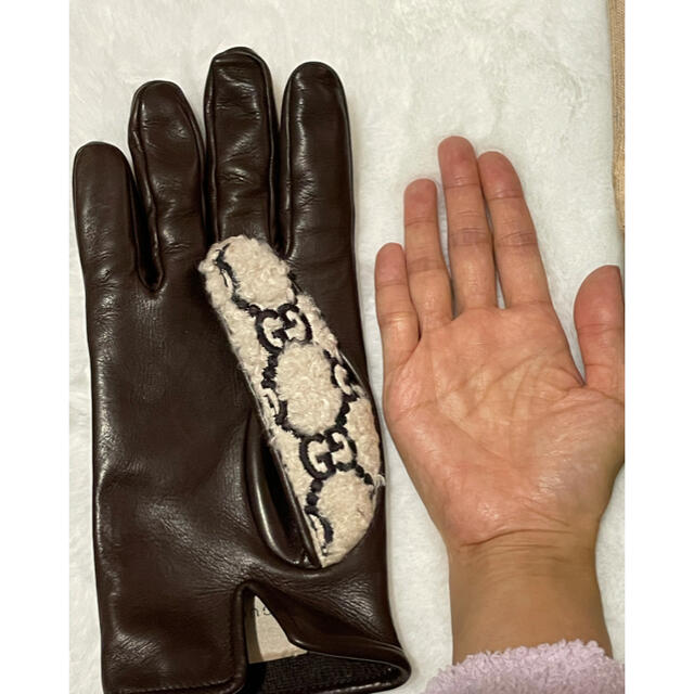 Gucci(グッチ)のGUCCI カーリーエコファー 手袋 メンズのファッション小物(手袋)の商品写真