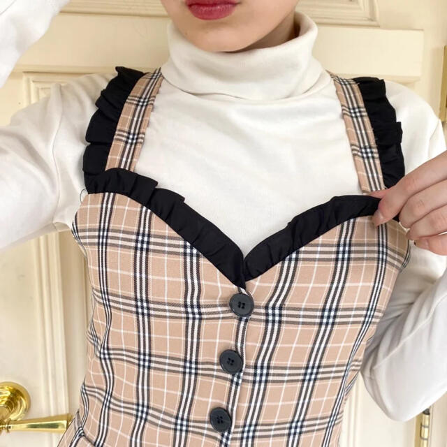 新品】epine ❤︎ チェックフリルロンパースの通販 by R's shop|ラクマ 新品】epine ❤︎ チェックフリルロンパースの通販 by R's shop|ラクマ