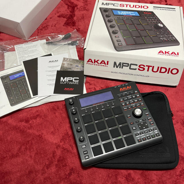 AKAI MPC STUDIO black サンプラー 1