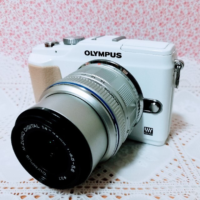 OLYMPUS PEN E PL2　whiteオリンパス