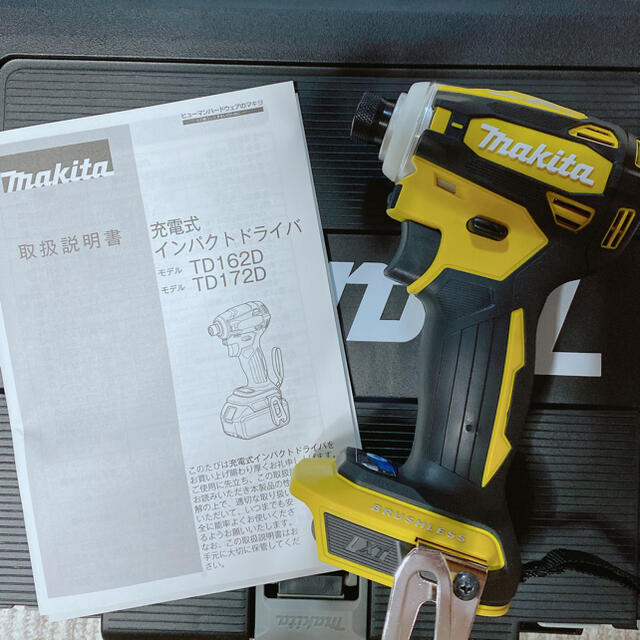 新品　makita　マキタ TD172DZ(TD172D) 本体とケース、充電器