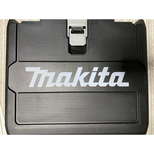 新品　makita　マキタ TD172DZ(TD172D) 本体とケース、充電器