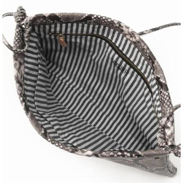 L'Appartement DEUXIEME CLASSE(アパルトモンドゥーズィエムクラス)の✴︎新品✴︎ GOOD GRIEF! Python Clutch Bag レディースのバッグ(クラッチバッグ)の商品写真