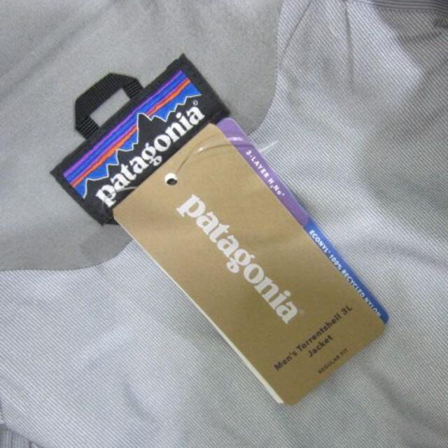 patagonia(パタゴニア)の【新品】[L]トレントシェル3L ジャケット メンズ パタゴニア ブラック メンズのジャケット/アウター(ナイロンジャケット)の商品写真