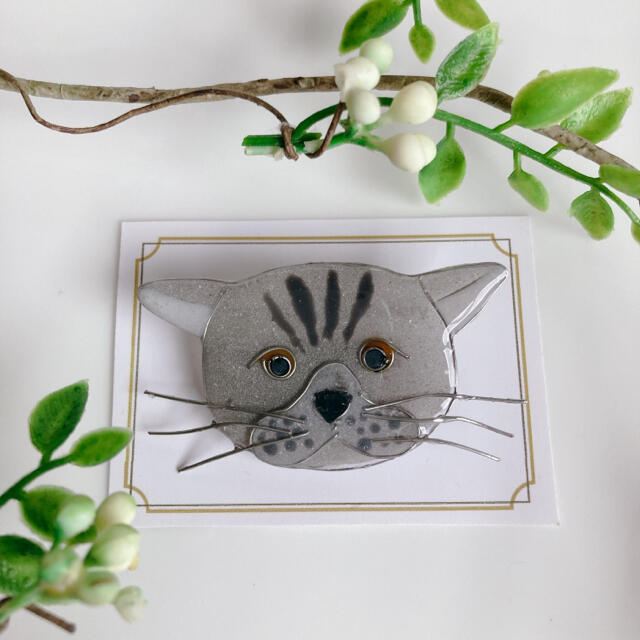 猫のブローチ（エキゾチック・ショートヘア） ハンドメイドのアクセサリー(コサージュ/ブローチ)の商品写真