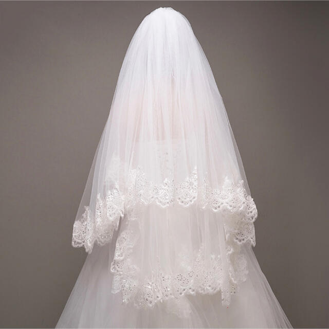 ウエディングベール　90cm ベールダウンOK コーム付き　結婚式　ブライダル レディースのフォーマル/ドレス(ウェディングドレス)の商品写真
