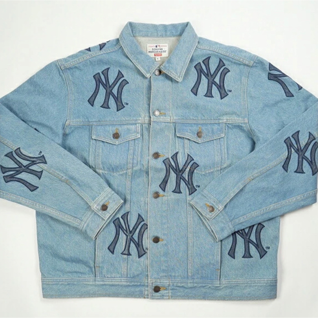 Supreme/New York Yankees Denim Trucker