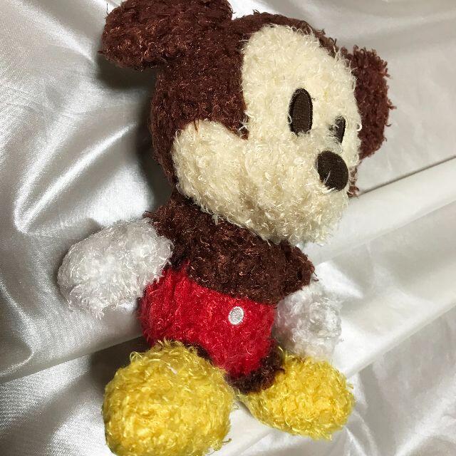 ミッキーマウス(ミッキーマウス)の香港ディズニーのミッキーマウスのぬいぐるみ/ブラウン【毛並み荒くれ】 エンタメ/ホビーのおもちゃ/ぬいぐるみ(ぬいぐるみ)の商品写真