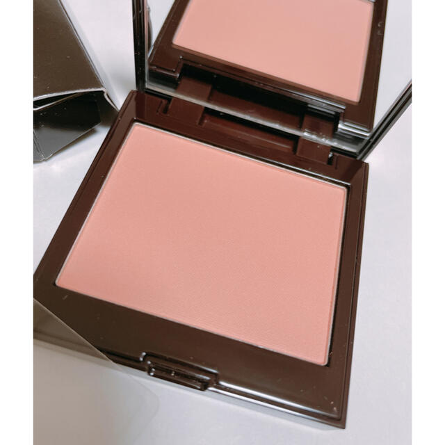 laura mercier(ローラメルシエ)の【新品】ローラ メルシエ ブラッシュ カラー インフュージョン 06 チャイ コスメ/美容のベースメイク/化粧品(チーク)の商品写真