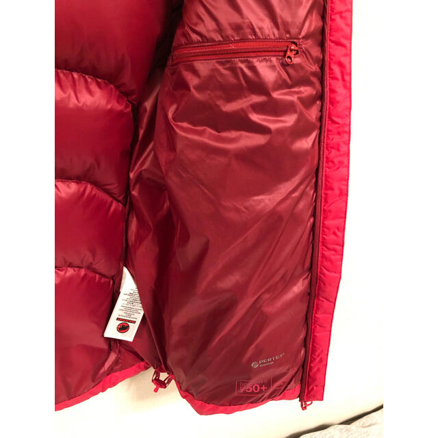 Mammut(マムート)の新品　MAMMUT マムート　レディース　ダウンジャケット　赤　レッド レディースのジャケット/アウター(ダウンジャケット)の商品写真