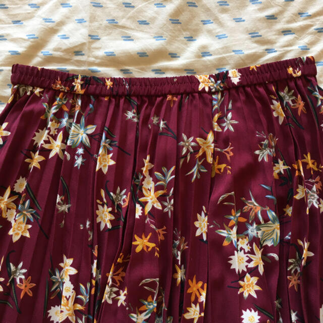 Ungrid(アングリッド)のUngrid    フラワープリントプリーツスカート レディースのスカート(ロングスカート)の商品写真