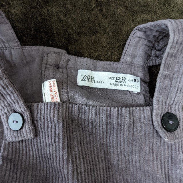 ZARA KIDS(ザラキッズ)のZARA コーデュロイサロペット キッズ/ベビー/マタニティのベビー服(~85cm)(パンツ)の商品写真