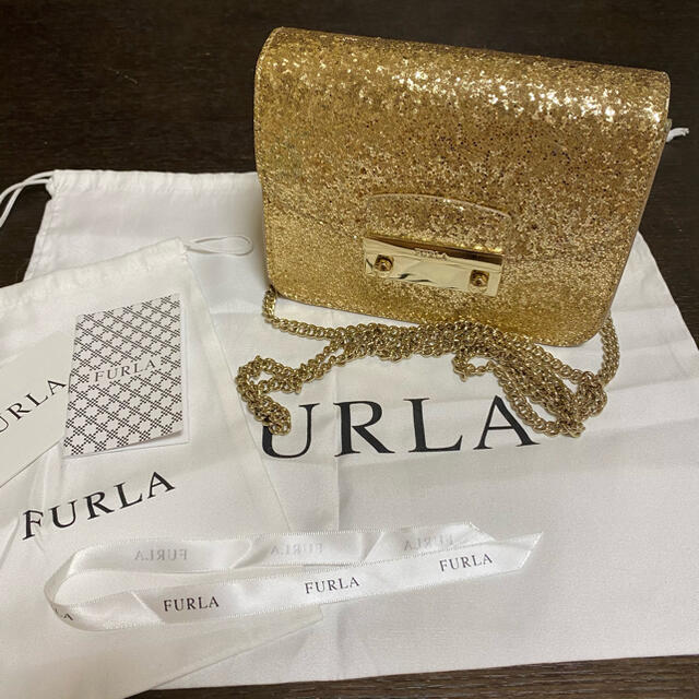 Furla(フルラ)のフルラ　メトロポリス  ゴールド　ラメ レディースのバッグ(ショルダーバッグ)の商品写真