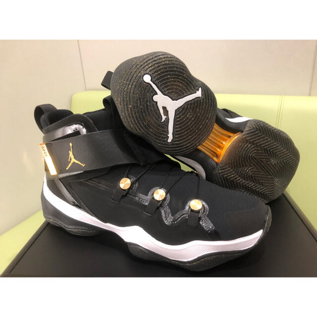 NIKE(ナイキ)のNIKE JORDAN AJNT23 BLACK METALLIC GOLD メンズの靴/シューズ(スニーカー)の商品写真