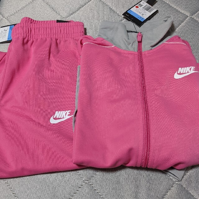 NIKE(ナイキ)のナイキ　ジャージセトア　150cm キッズ/ベビー/マタニティのキッズ服女の子用(90cm~)(ジャケット/上着)の商品写真