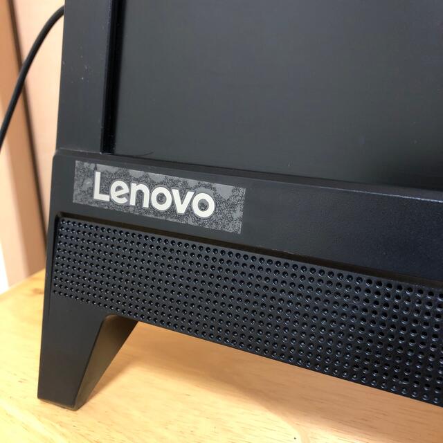 Lenovo(レノボ)のデスクトップパソコン　ブラック　Lenovo PC レボノ　初期化済み スマホ/家電/カメラのPC/タブレット(デスクトップ型PC)の商品写真