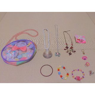 クレアーズ(claire's)の★きらきら女の子セット★　アクセサリー＆バッグ(ポシェット)