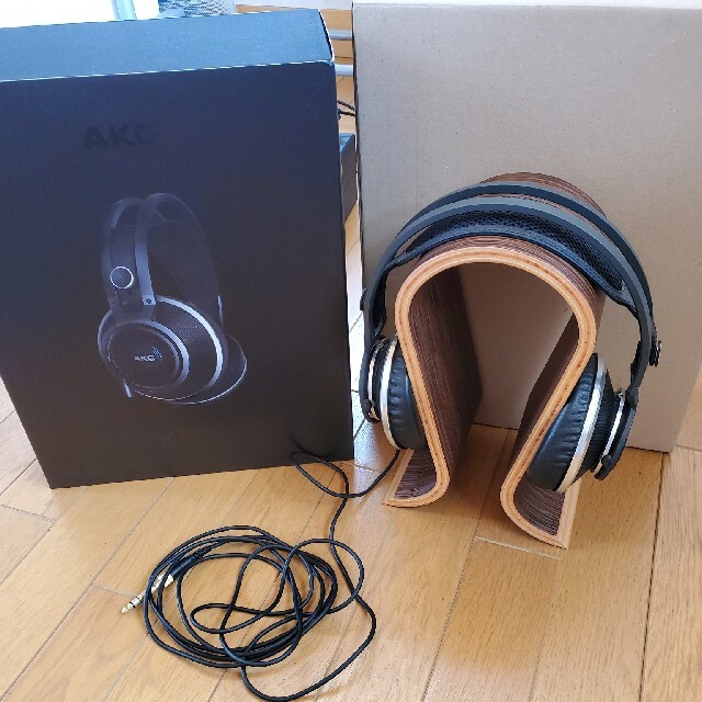 専用 AKG K812