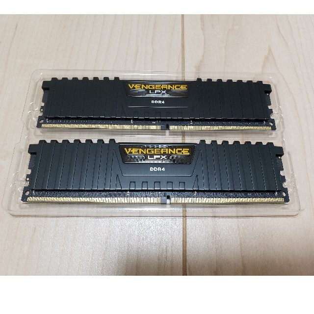 CORSAIR DDR4-2666 DIMMメモリー 32GB(2x16GB) CORSAIR DDR4-2666 DIMMメモリー 32GB(2x16GB)