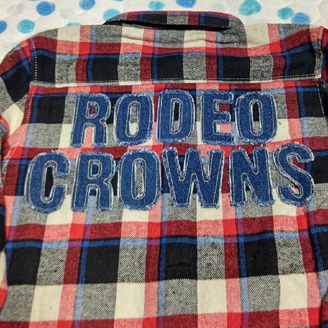 RODEO CROWNS WIDE BOWL(ロデオクラウンズワイドボウル)のロデオクラウンズ　チェックシャツ レディースのトップス(シャツ/ブラウス(長袖/七分))の商品写真